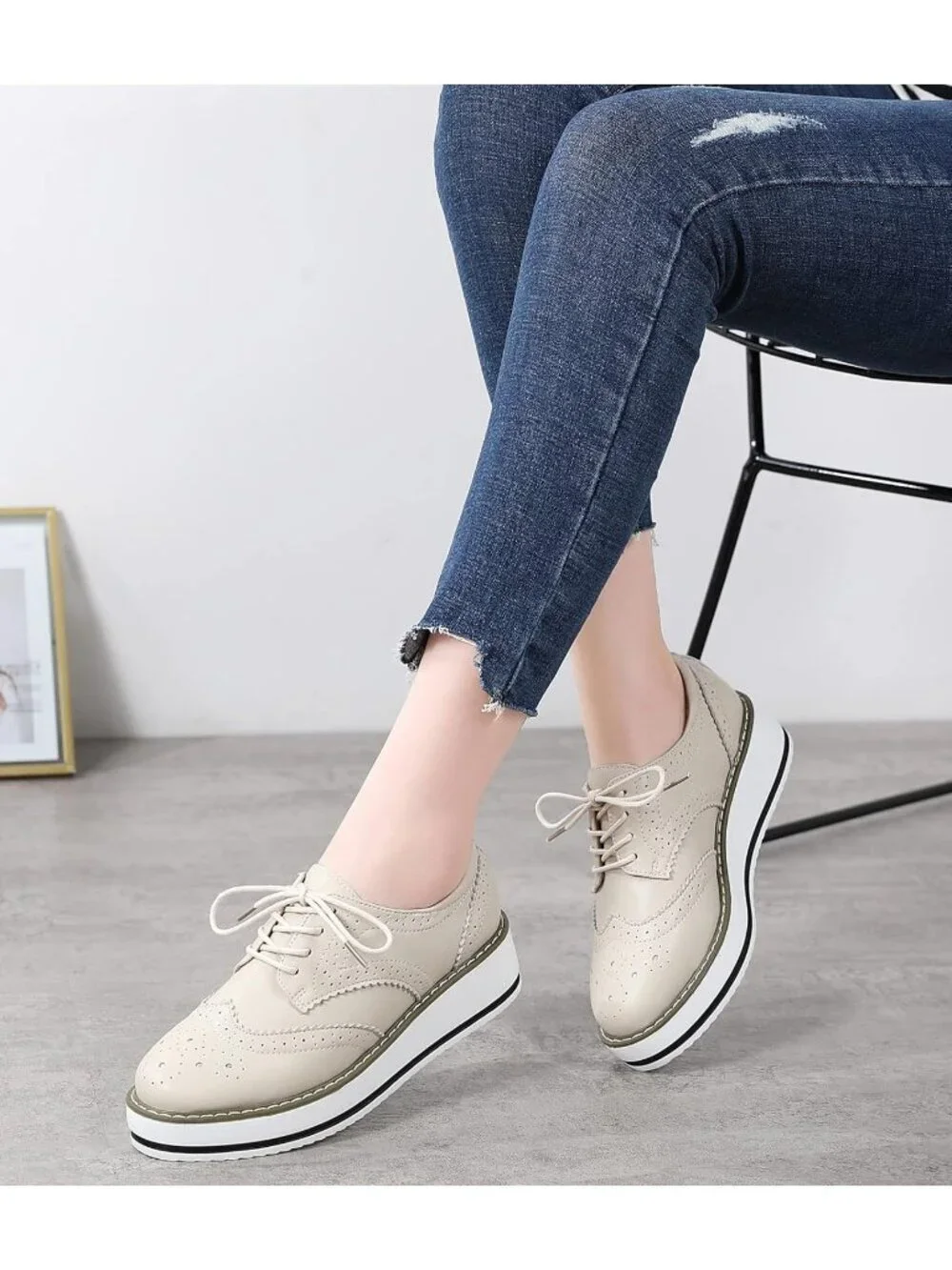 Women's Beige Round Toe Lace Up Leather Oxford Shoes Wingtip White Platform